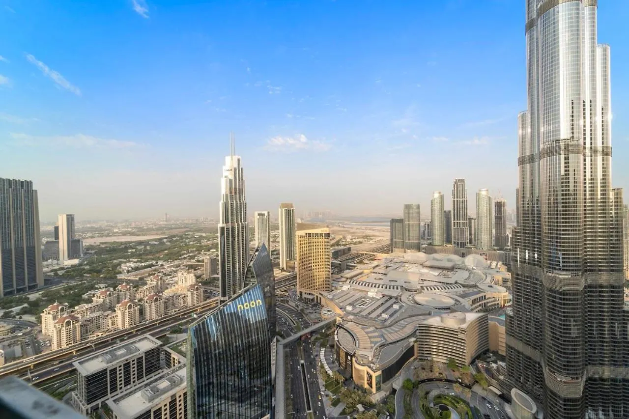 First Class 3Br With Full Burj Khalifa And Fountain View ドバイ 0*,  アラブ首長国連邦
