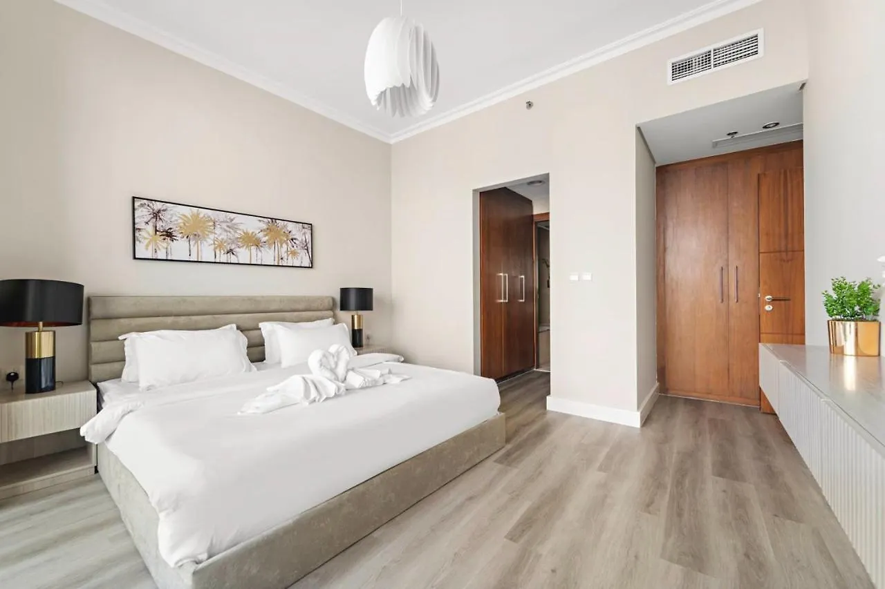 First Class 3Br With Full Burj Khalifa And Fountain View ドバイ アパート