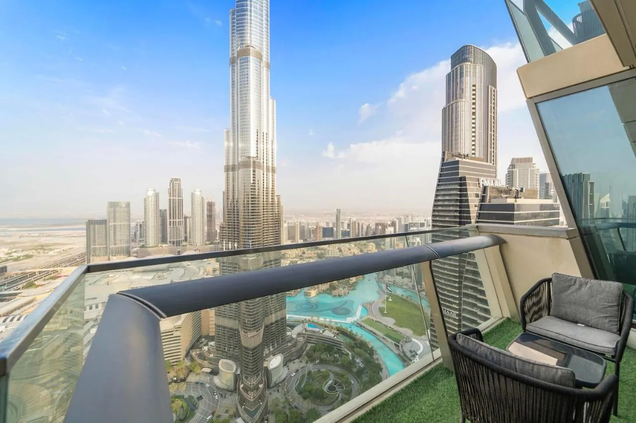 アパート First Class 3Br With Full Burj Khalifa And Fountain View ドバイ