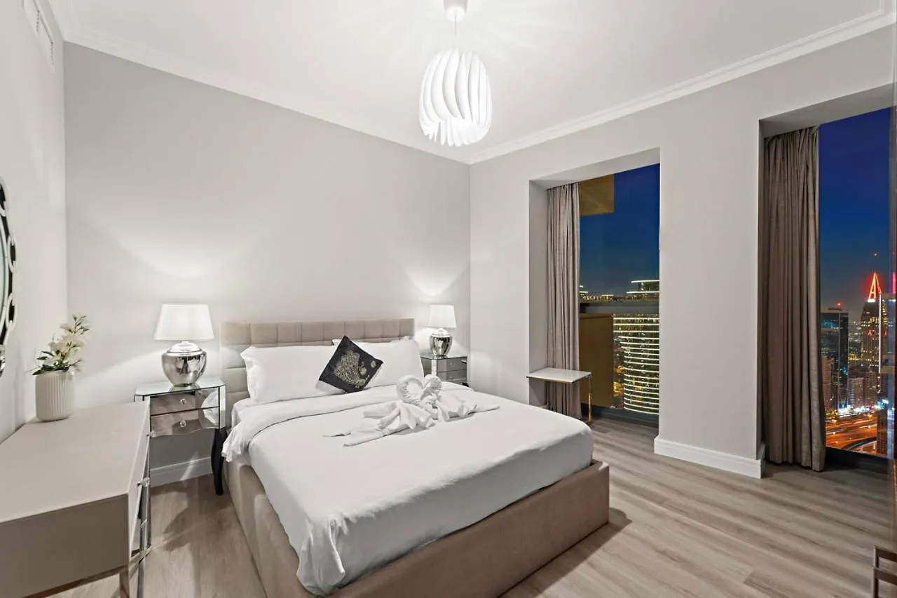 First Class 3Br With Full Burj Khalifa And Fountain View ドバイ 0*,