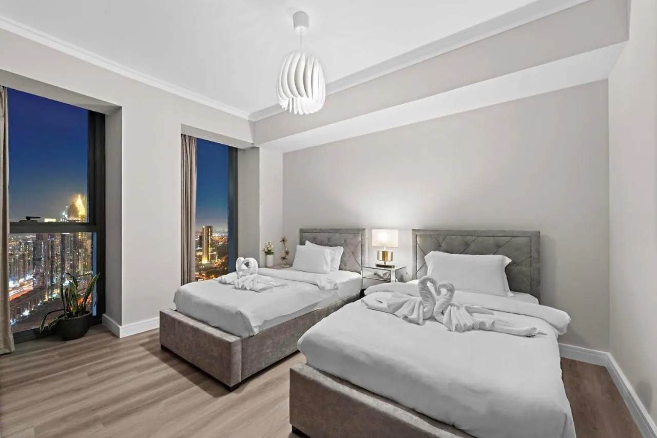 First Class 3Br With Full Burj Khalifa And Fountain View ドバイ アパート