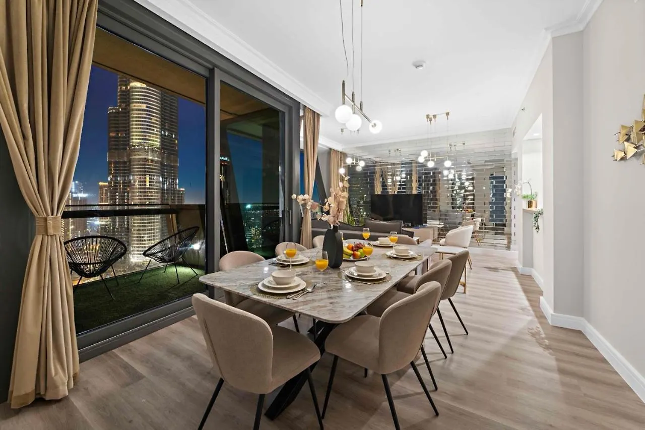 First Class 3Br With Full Burj Khalifa And Fountain View ドバイ 0*,