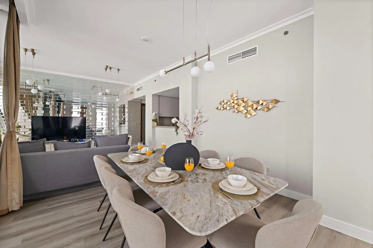 First Class 3Br With Full Burj Khalifa And Fountain View Dubai Apartment
